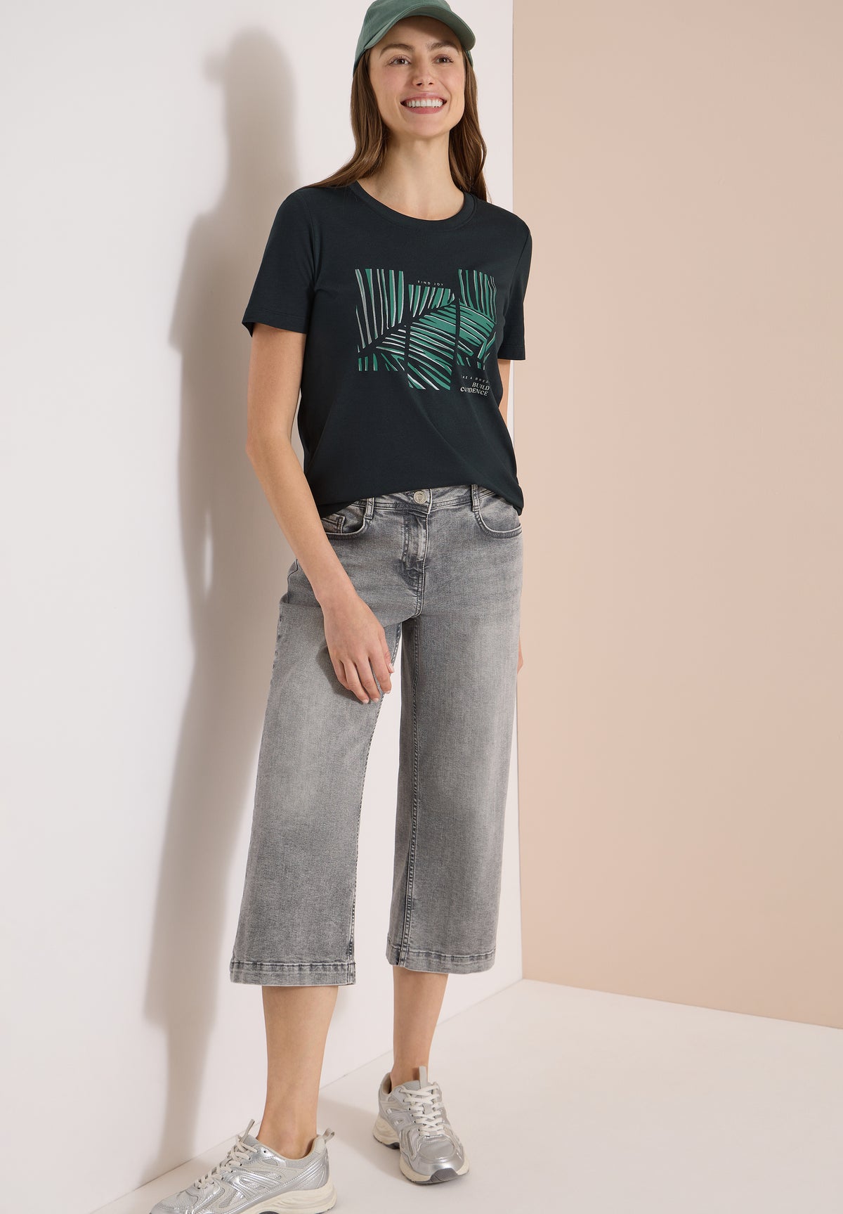 T-Shirt mit Rundhals und Artwork