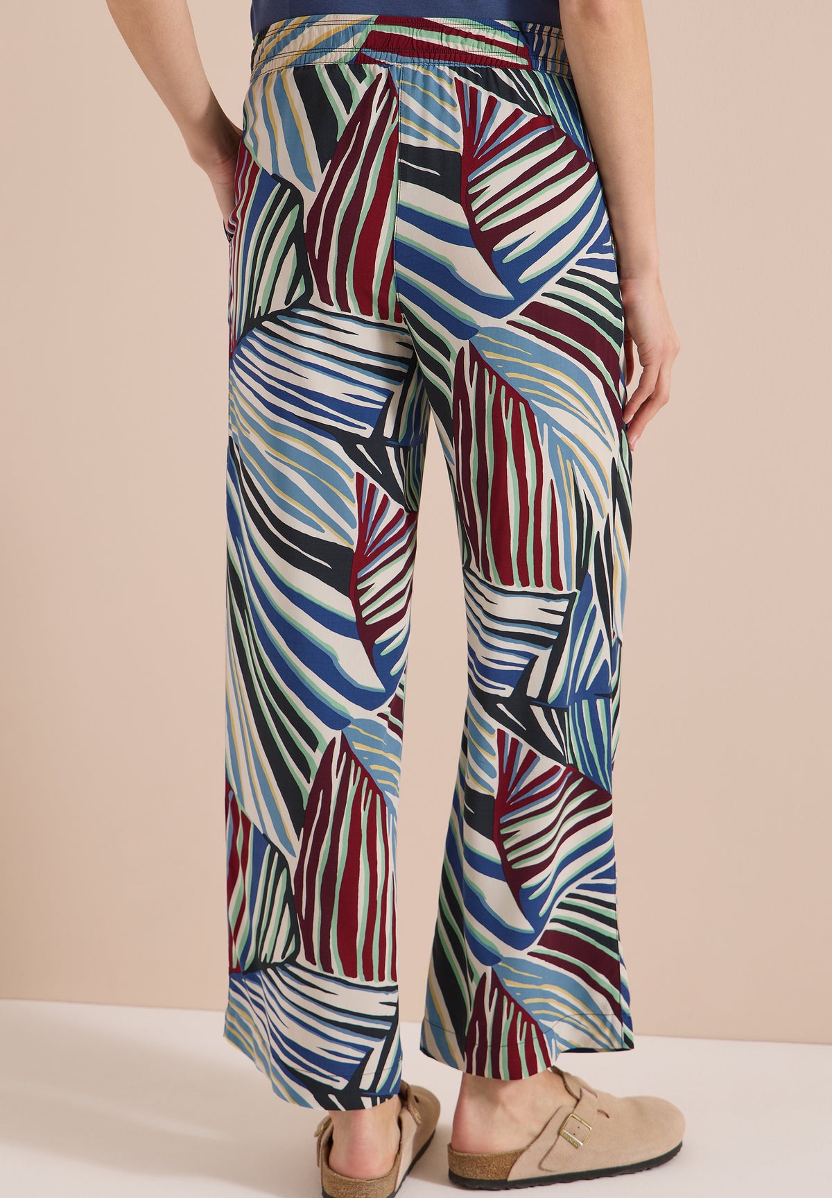 Wide Leg Hose mit Print und Gürteldetail