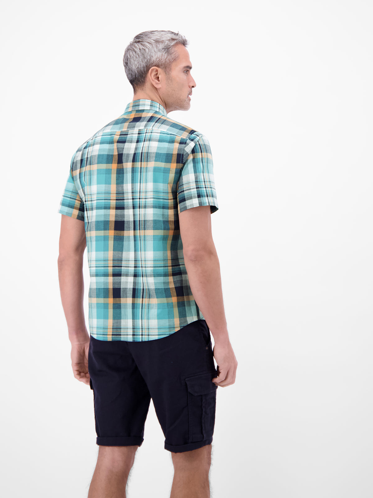 BUTTON DOWN