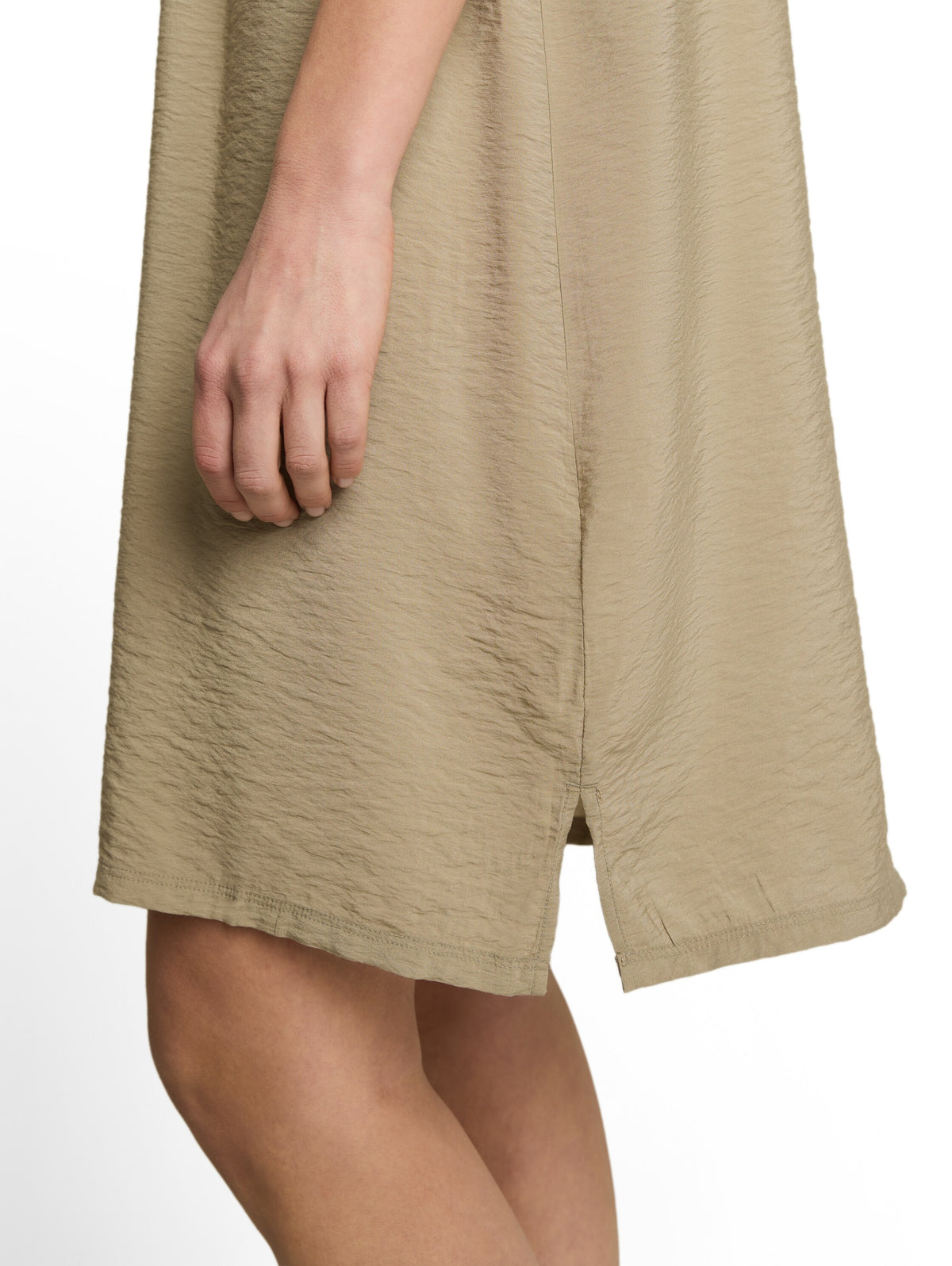 Kleid mit V-Ausschnitt