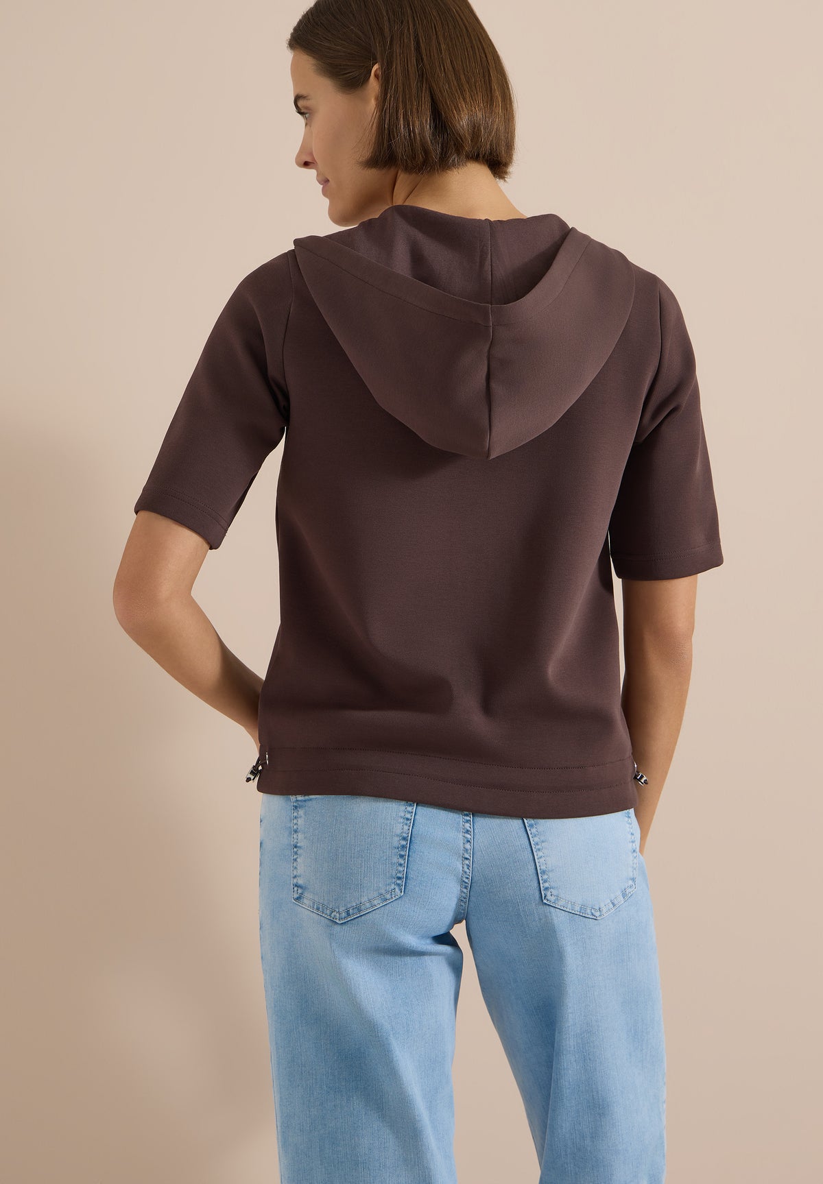 Kapuzenjacke mit seitlichen Tunnelzügen