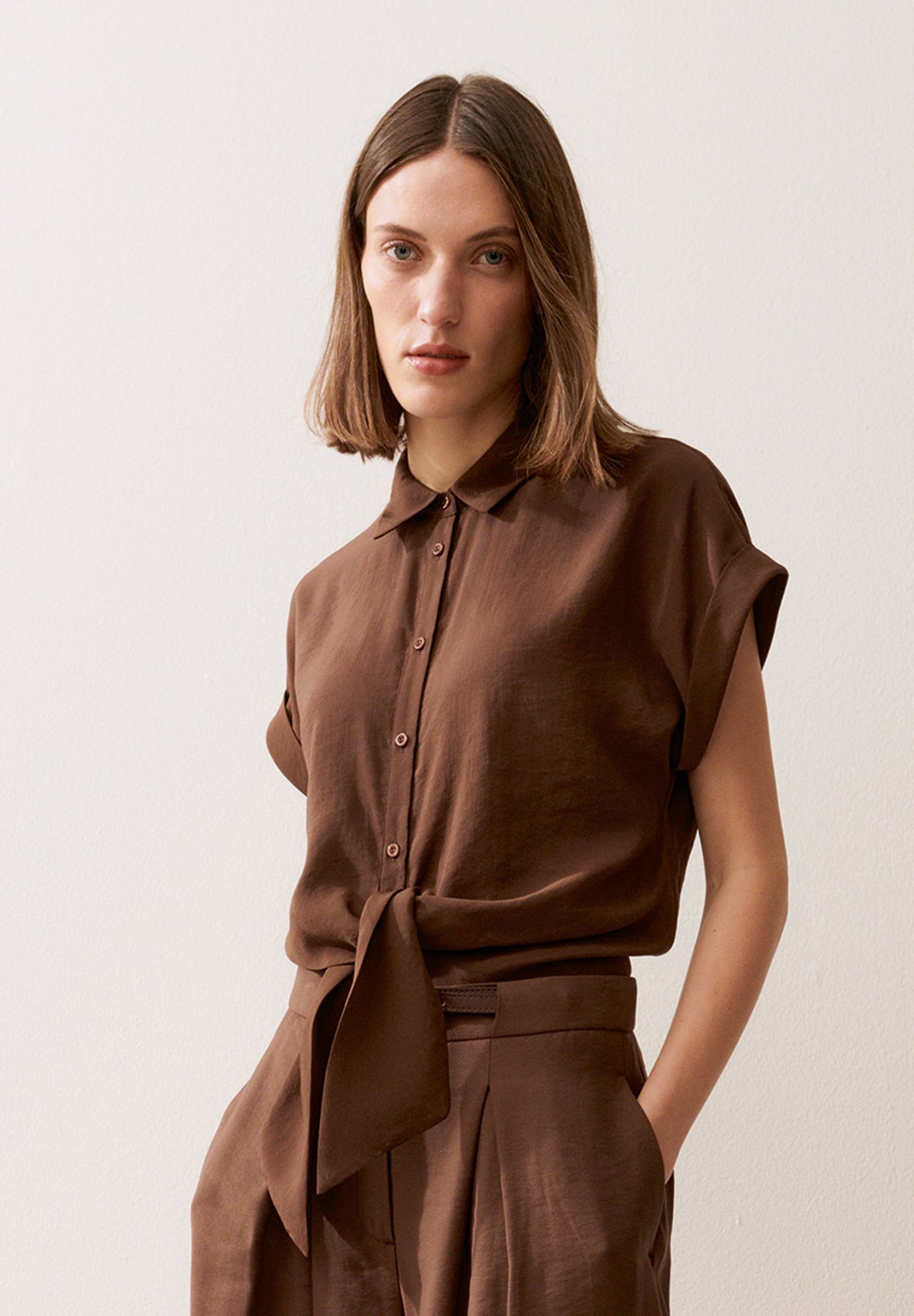 Bluse mit Knot-Detail