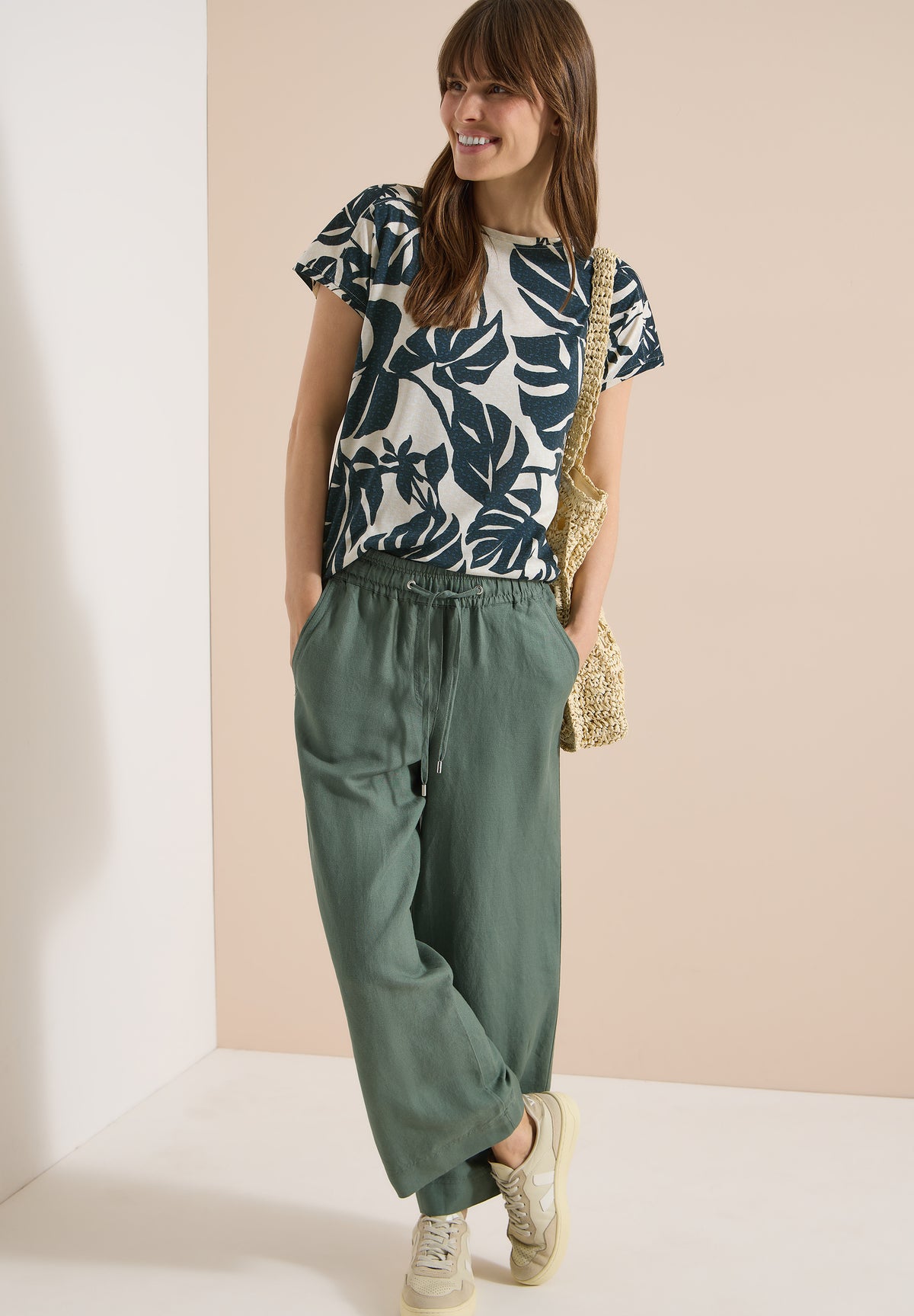 T-Shirt mit U-Boot-Ausschnitt und Print
