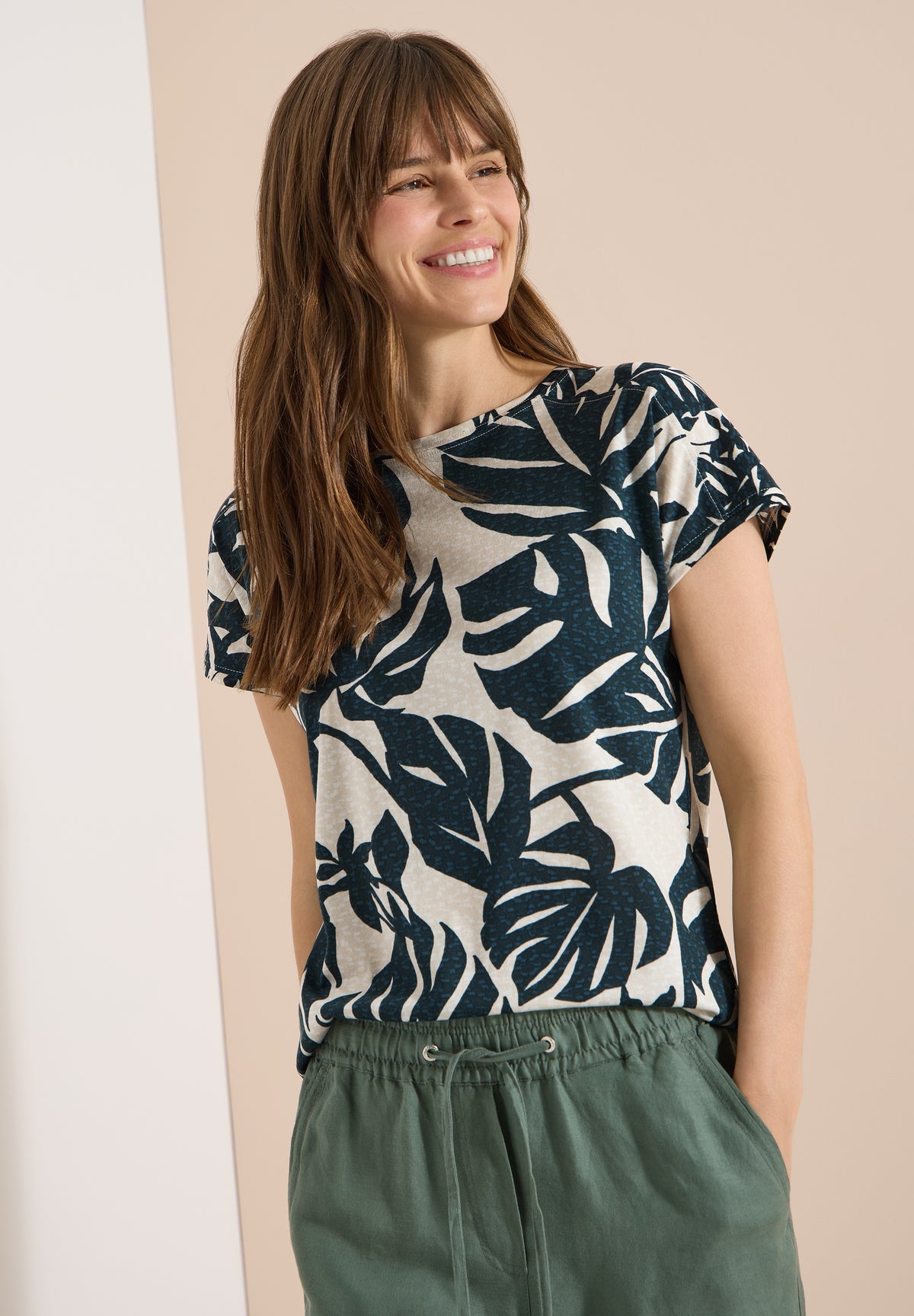 T-Shirt mit U-Boot-Ausschnitt und Print