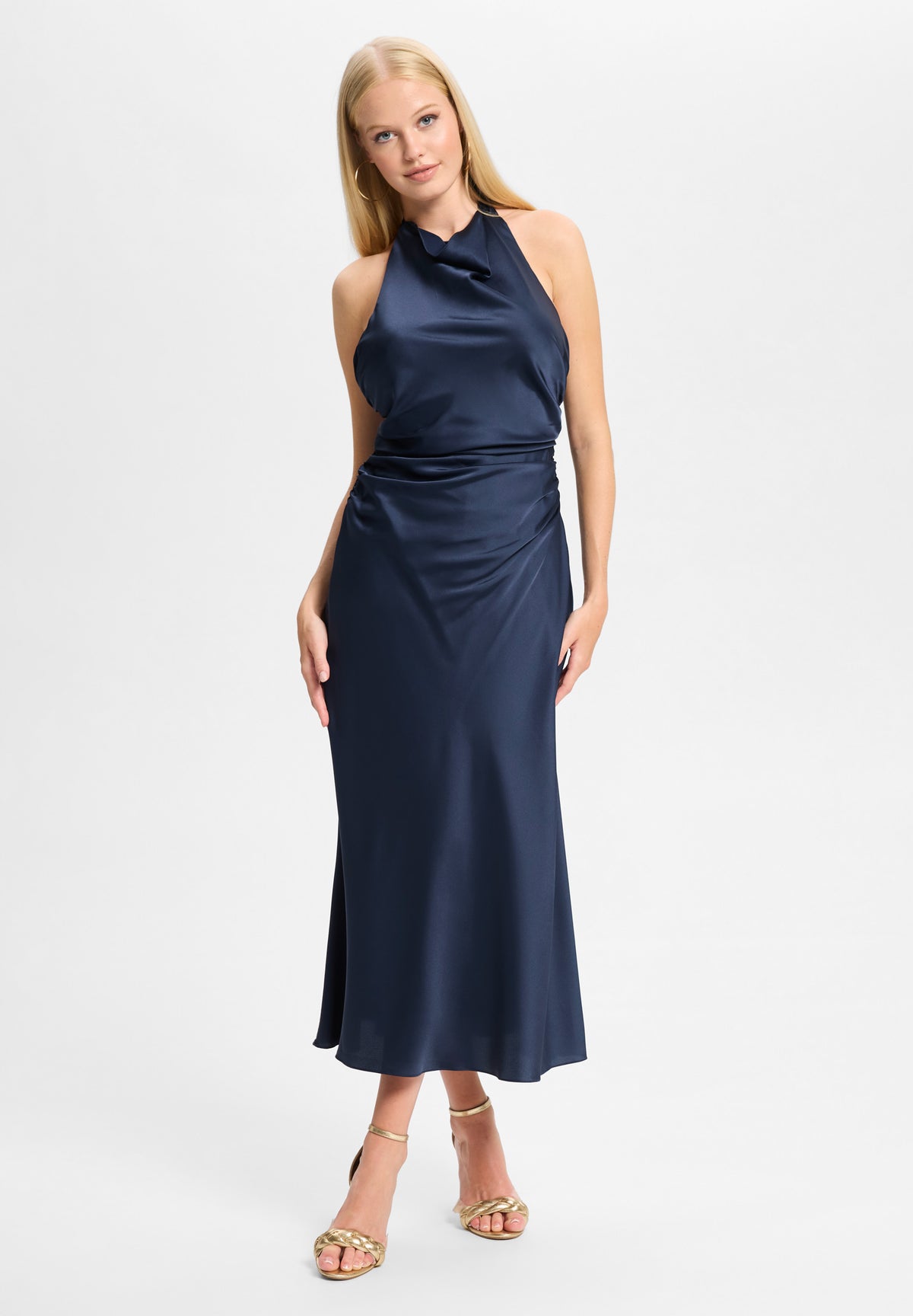 Midikleid aus Satin mit Rückenausschnitt