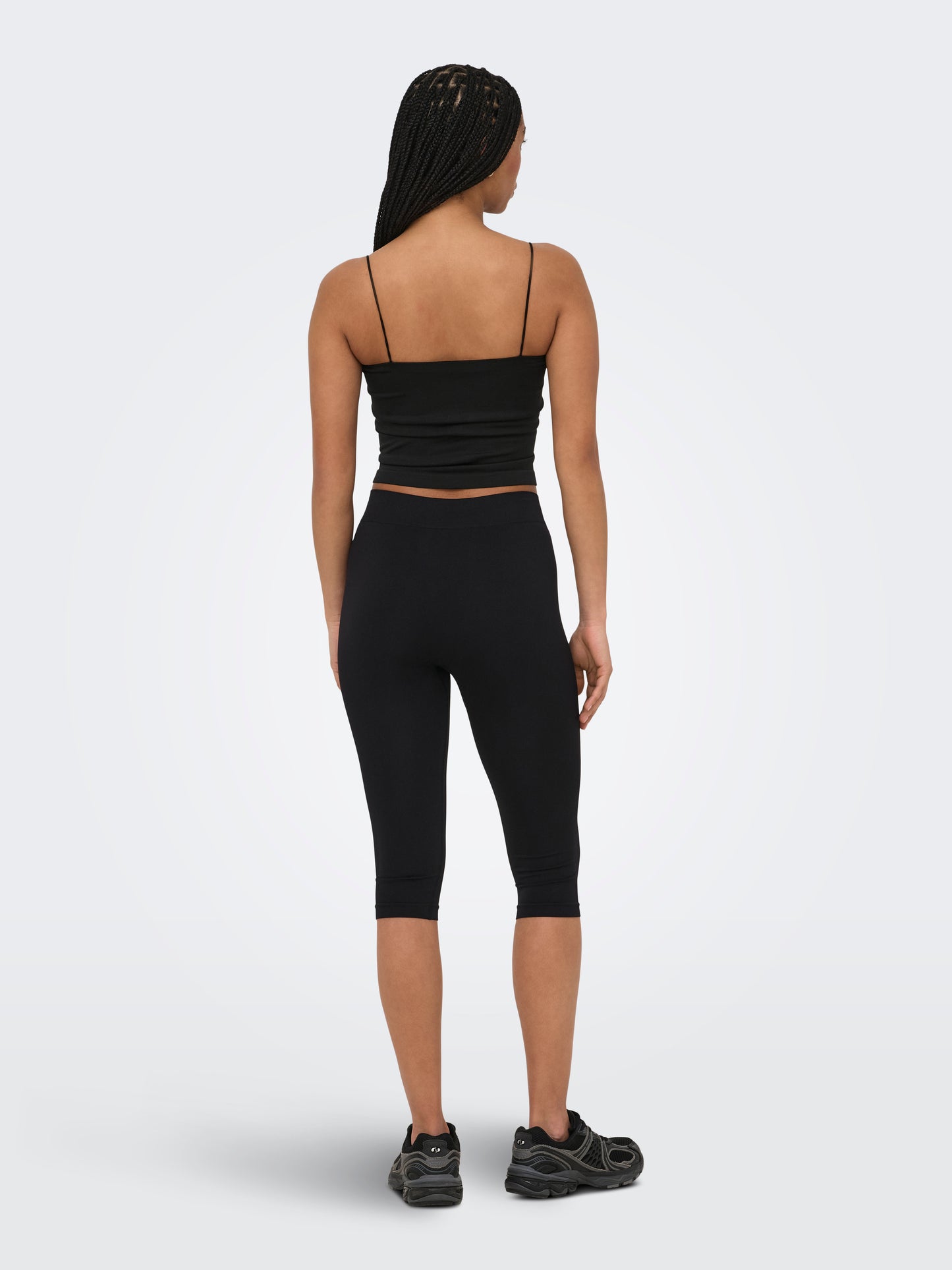 ONLBELLA SEAMLESS PADDED CROP TOP ACC
