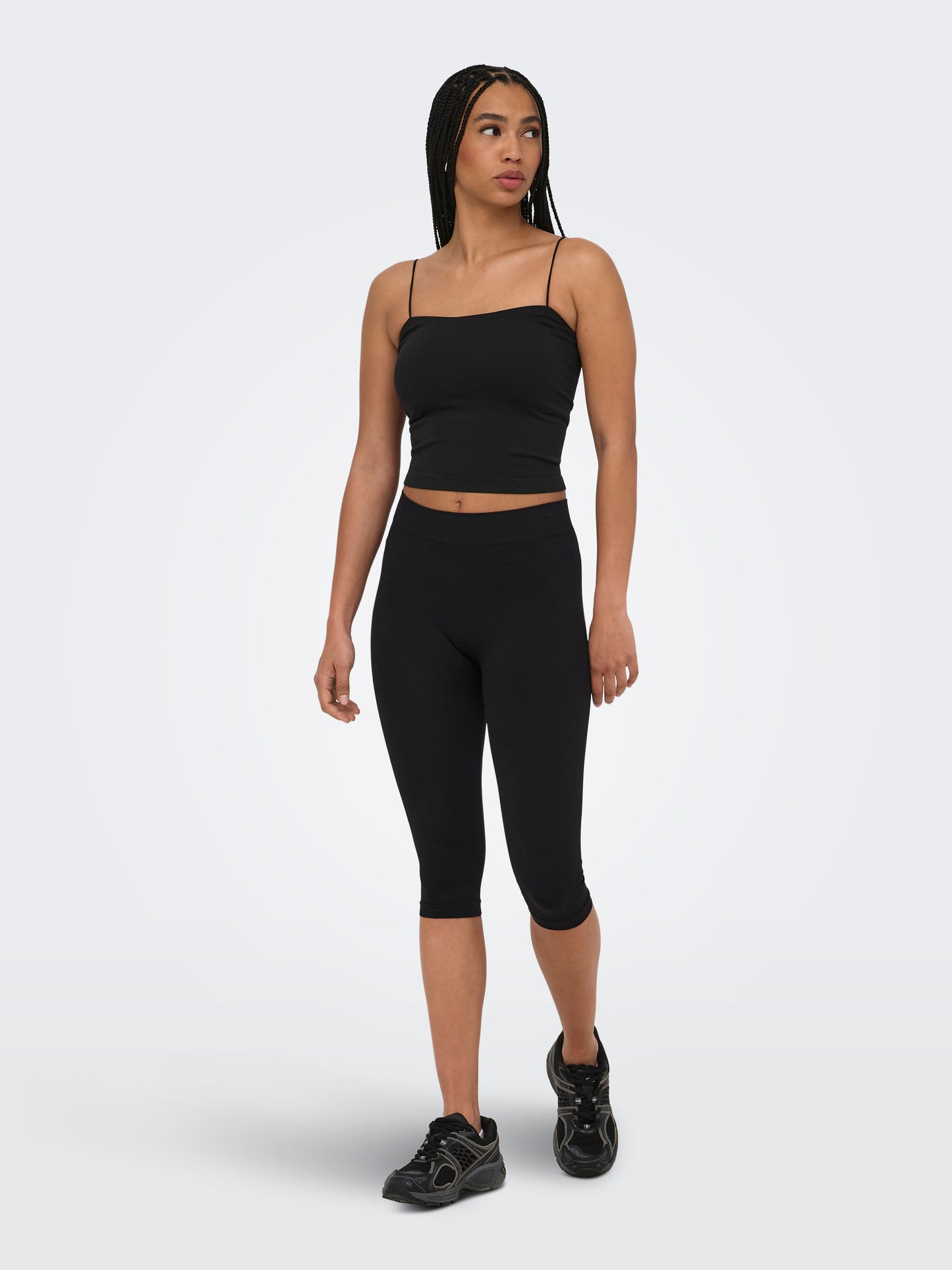 ONLBELLA SEAMLESS PADDED CROP TOP ACC