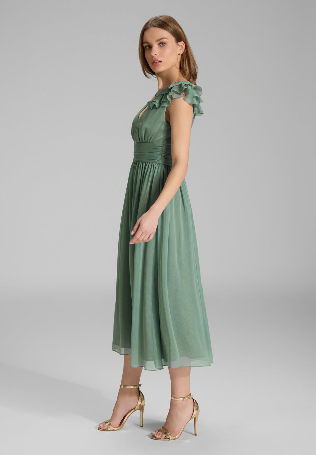 Cocktailkleid aus Crinkle Chiffon mit Volant Detail