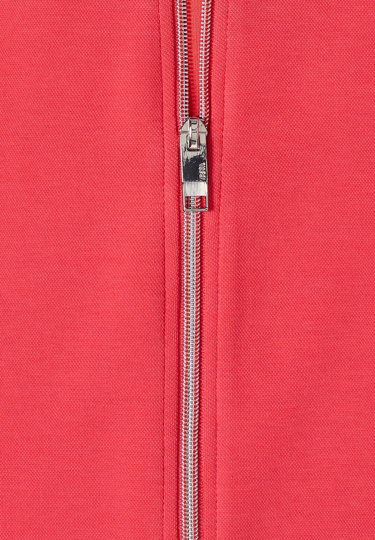 Kapuzenjacke mit seitlichen Tunnelzügen