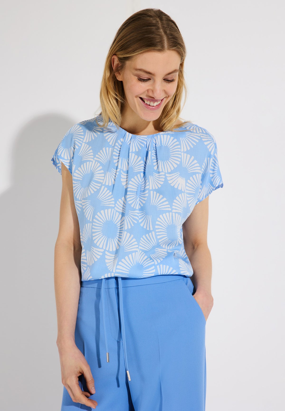 Blusenshirt
