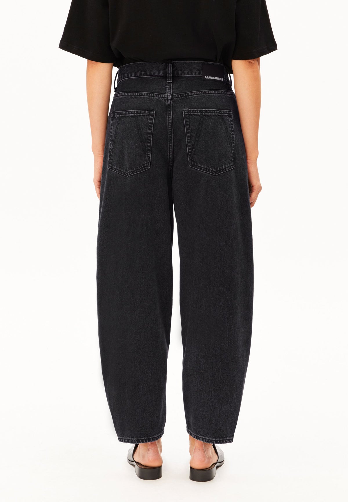 BAARLY HIGH WAIST BARREL JEAN