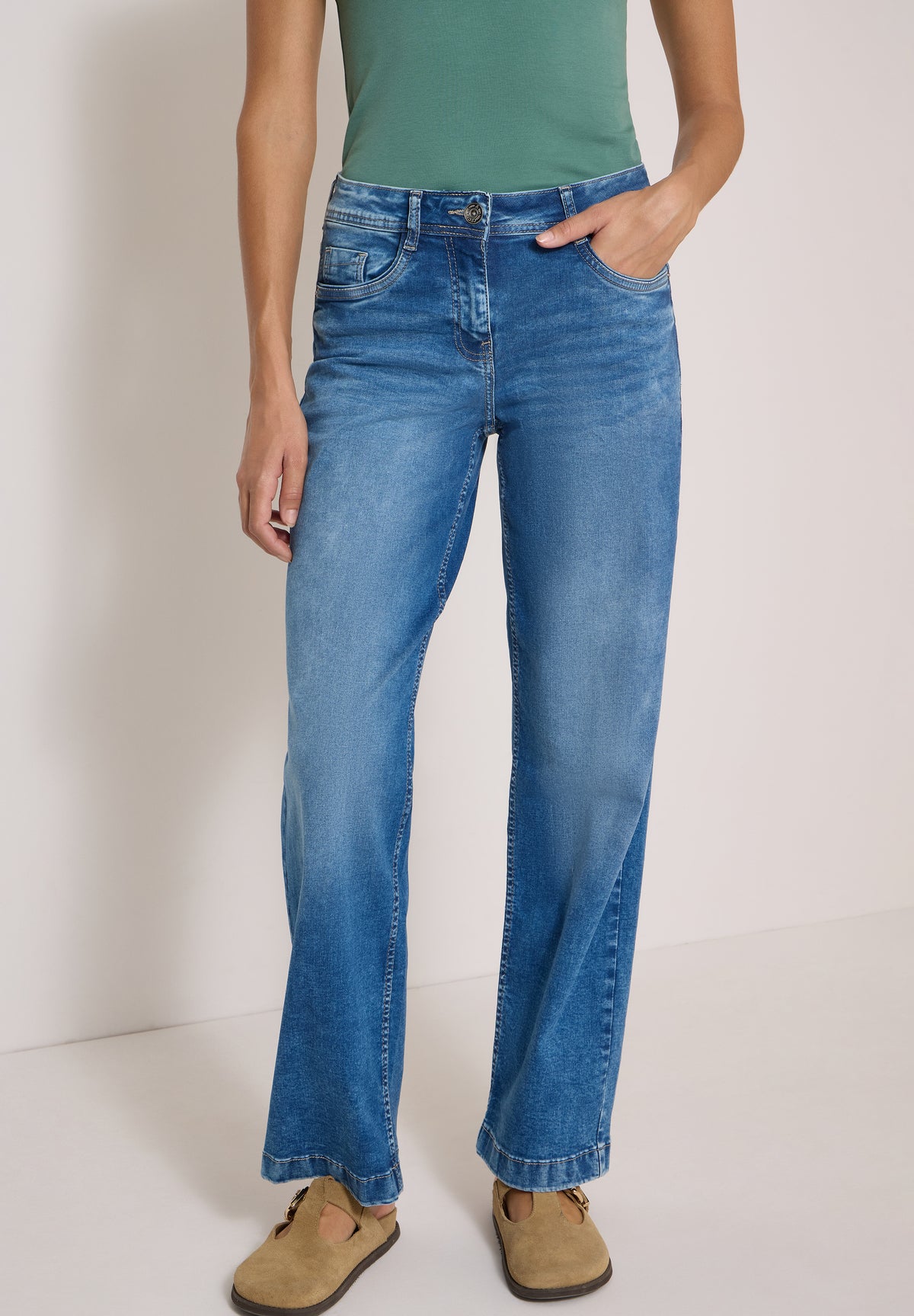 High Waist Wide Leg Jeans im Loose Fit