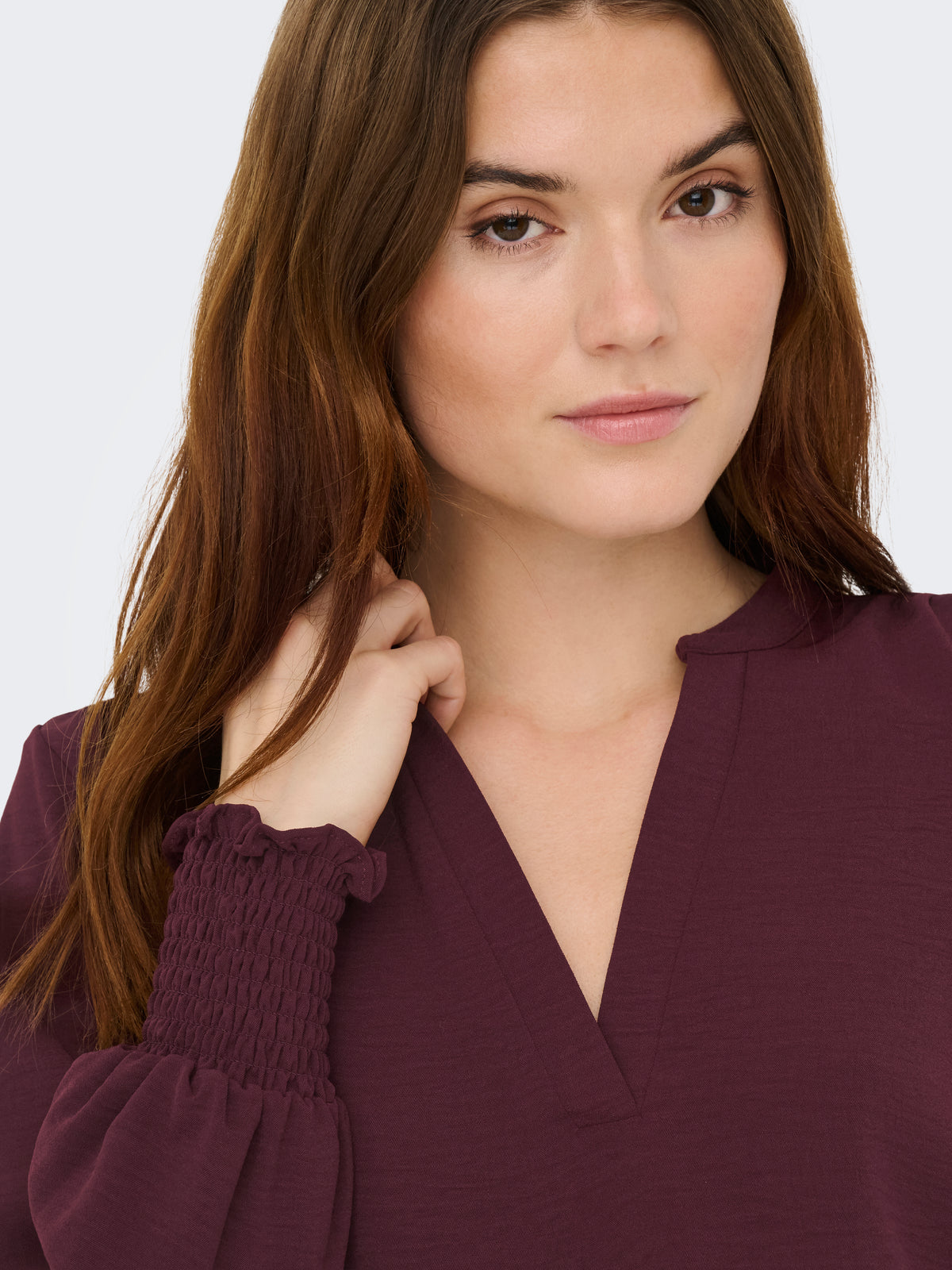 ONLMETTE V-NECK LS SMOCK TOP NOOS WVN