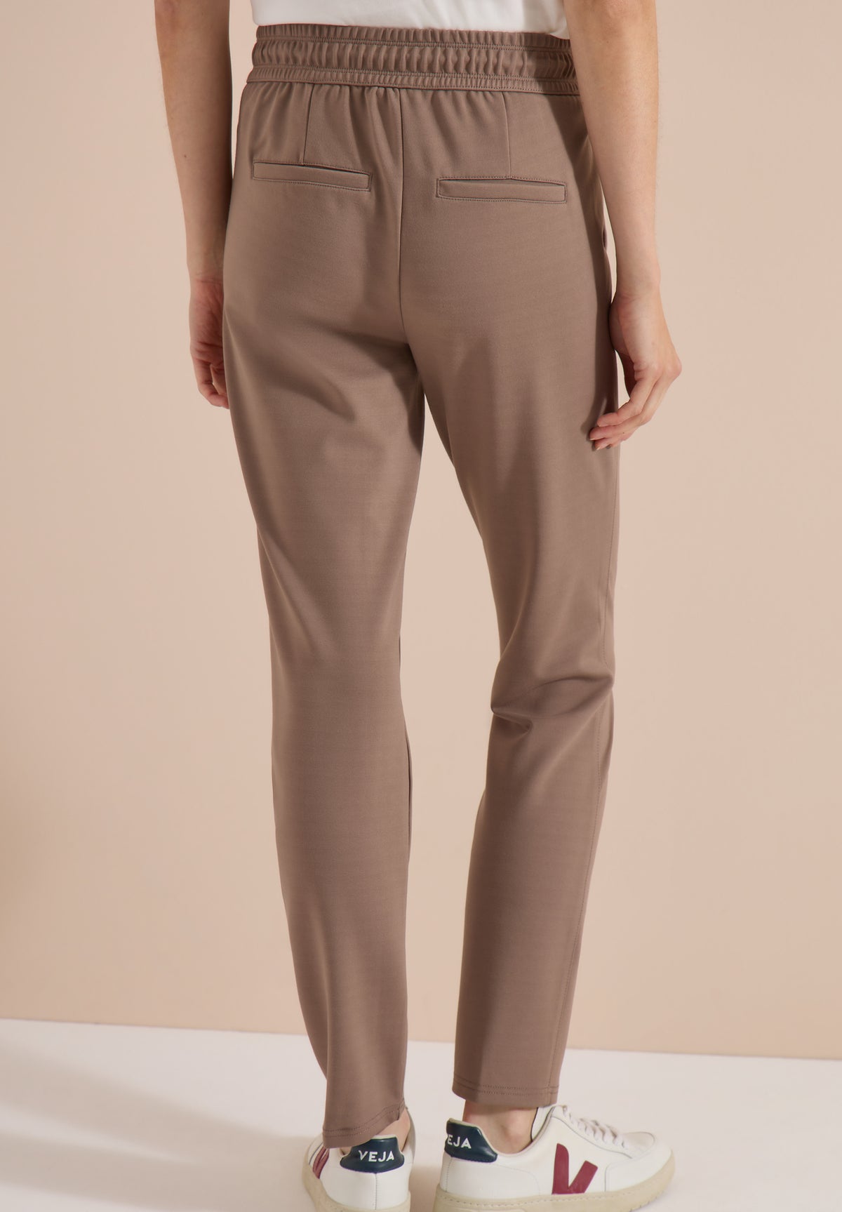 Mid Waist Slim Leg Hose im Casual Fit