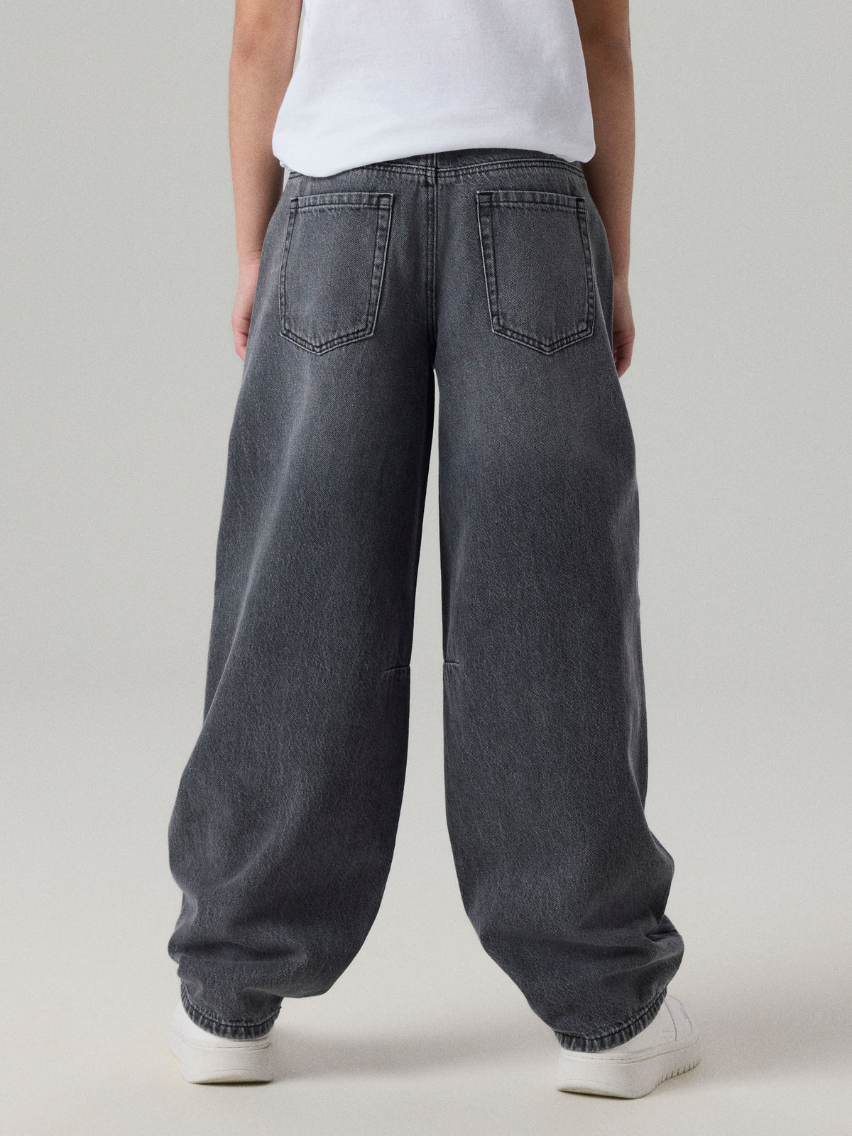 NKFBELLA BARREL JEANS 2113-RM NOOS