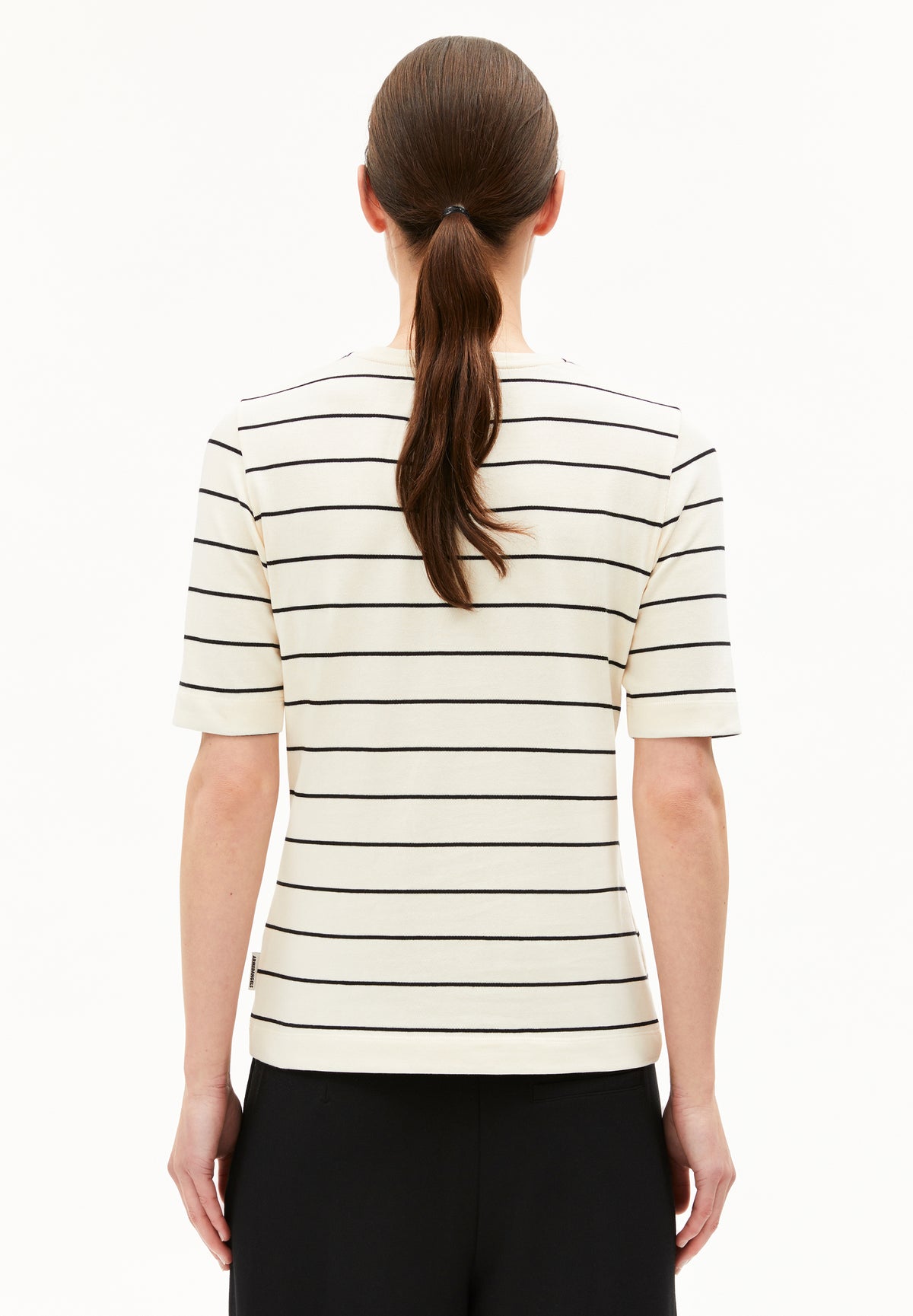 JAANISARA FINE STRIPE T-SHIRT