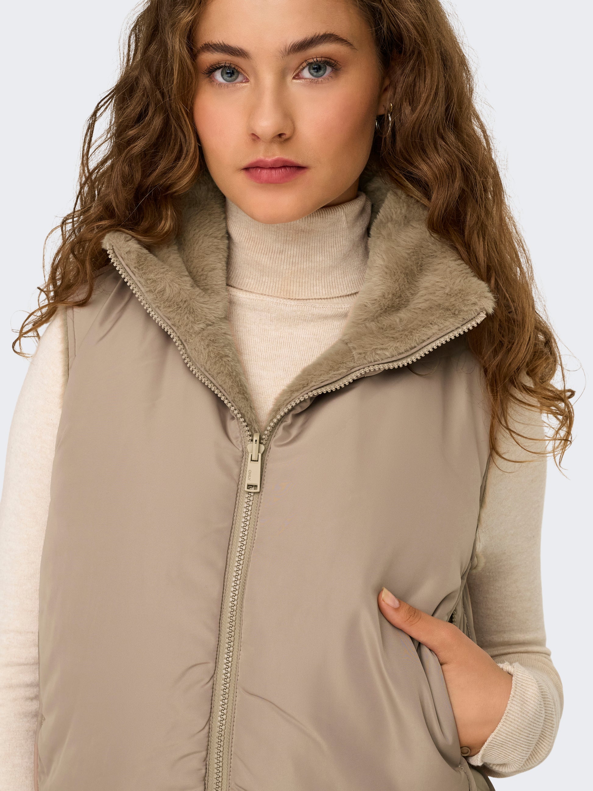 ONLDANA FAUX FUR REV.WAISTCOAT OTW CC