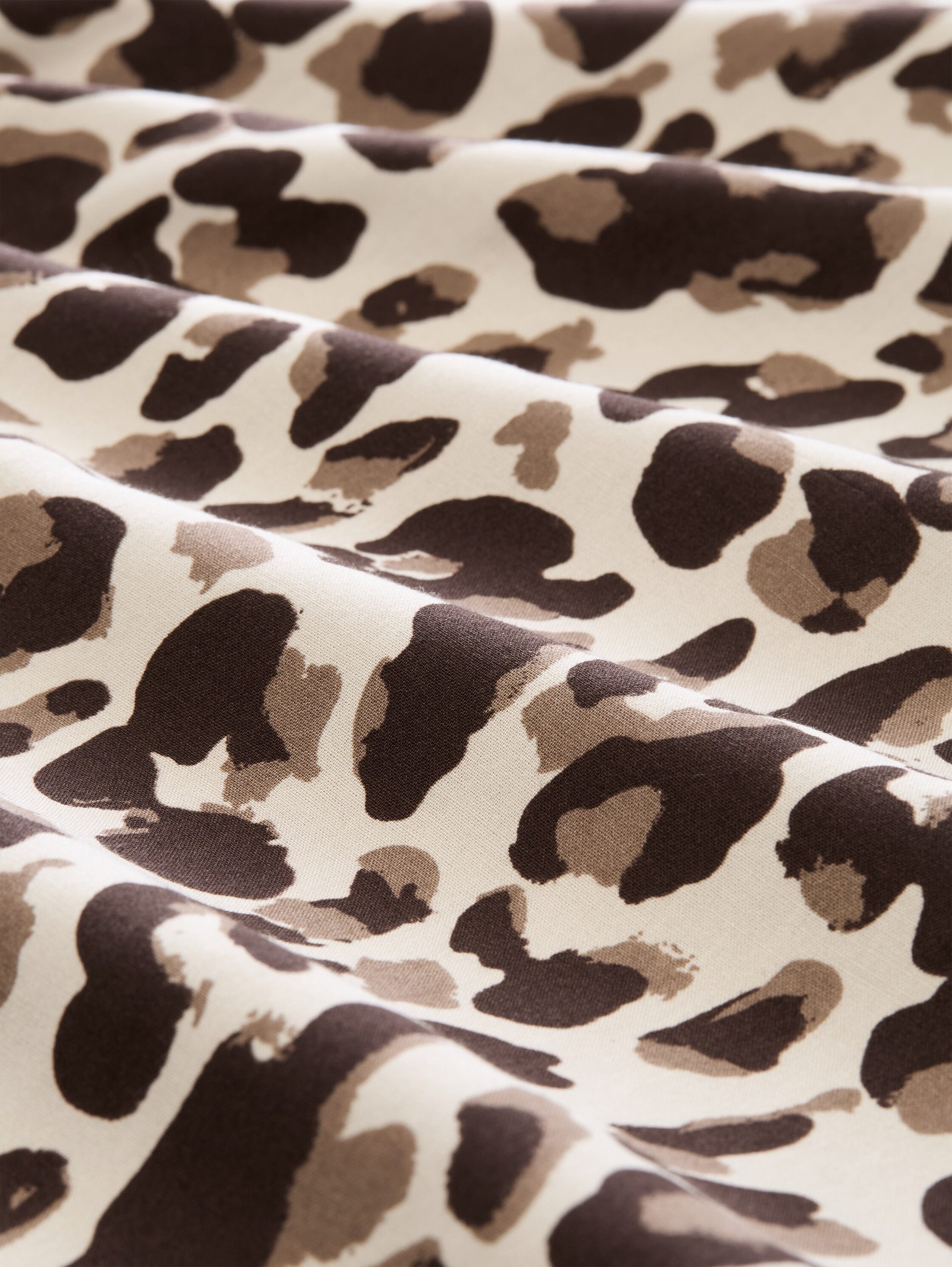 Plus Size - T-Shirt mit Leo-Print