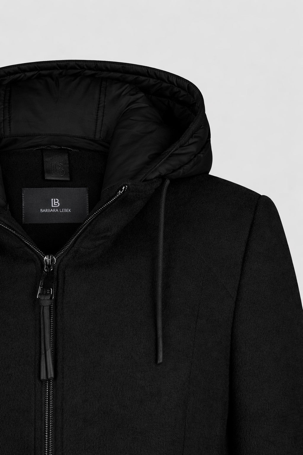 Wolljacke mit Kapuze