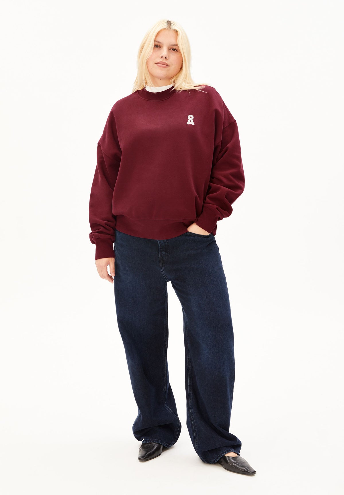 ICONIC Å ALIZAA SWEAT
