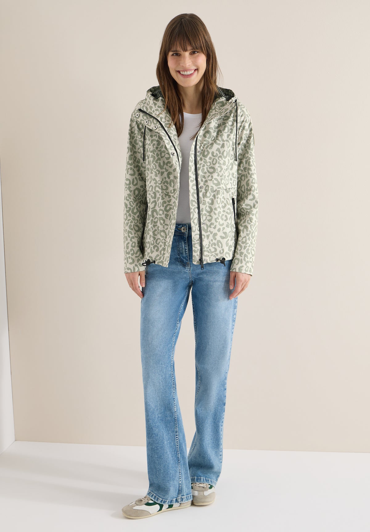 Windbreaker mit Hoodie