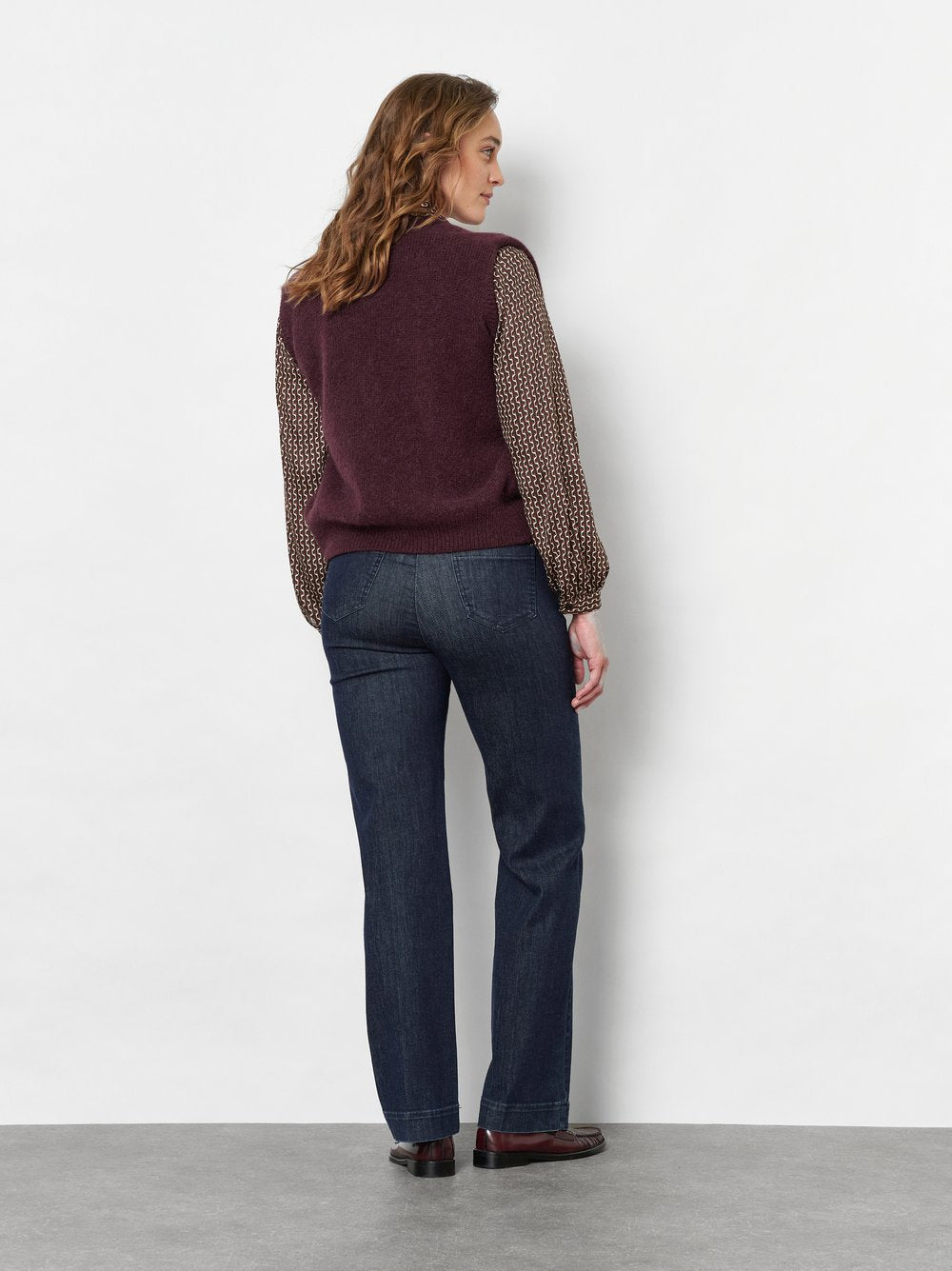 Jenny Wide