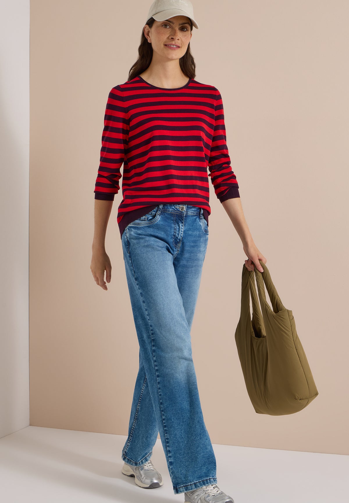 Pullover mit Rundhals und Streifen