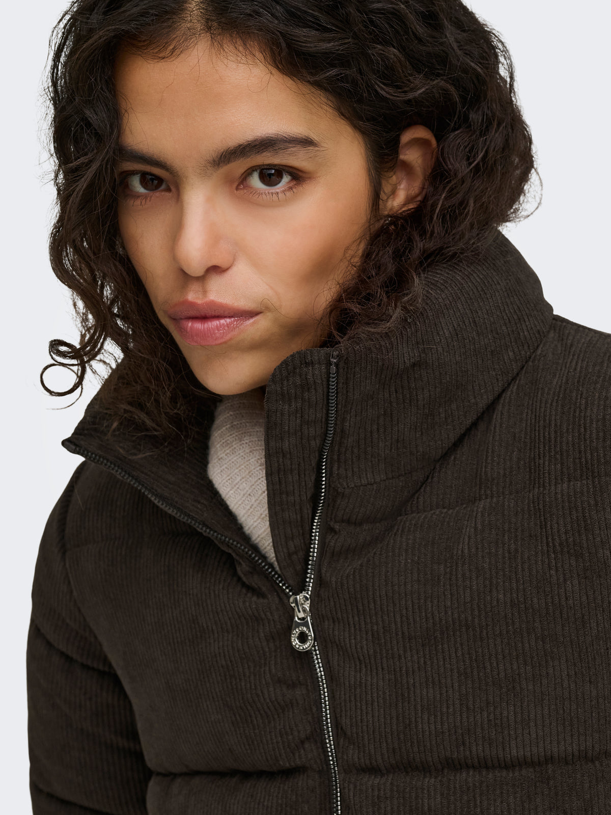 ONLNEWDOLLY CORDUROY PUFFER OTW NOOS