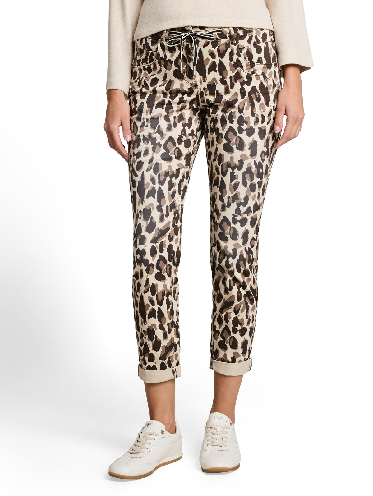 Tapered Relaxed Hose
