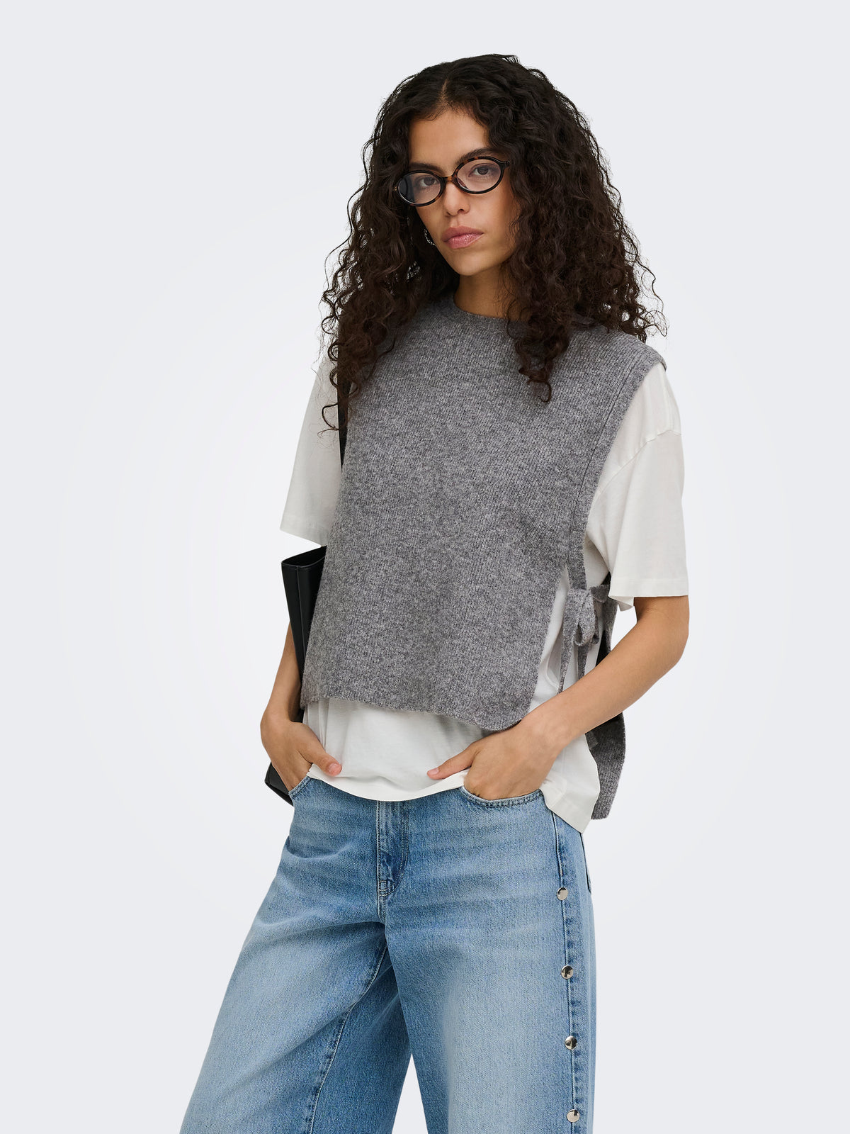 ONLBEATE O-NECK BOW VEST KNT