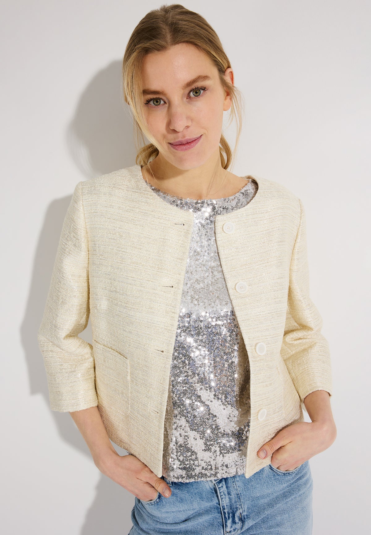 Boucléjacke mit Glanzeffekt