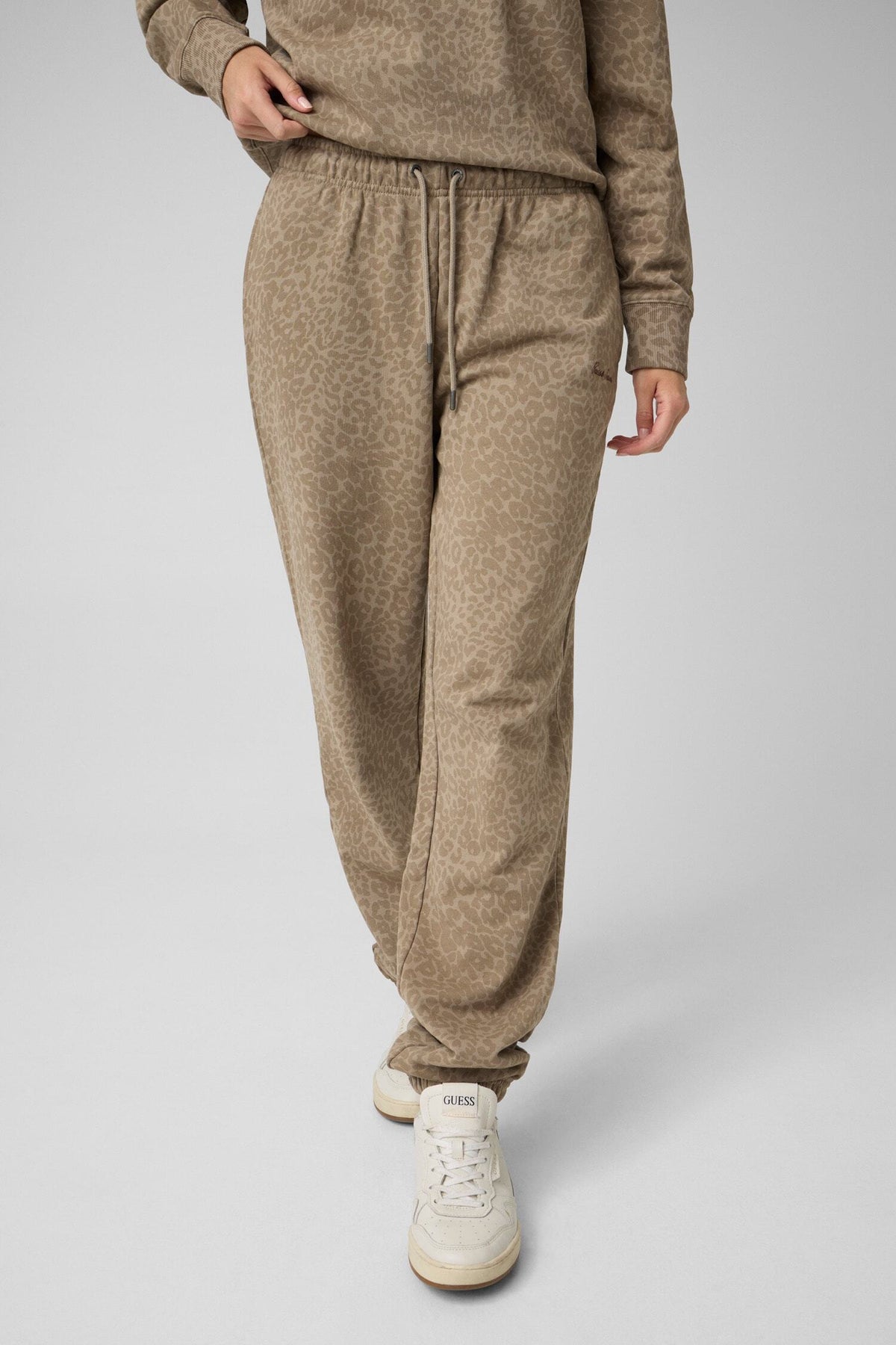 GJ RELAXED PRINTED SWEATPANTS