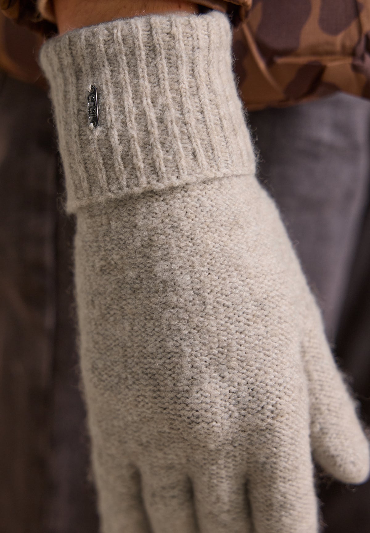 Handschuhe in Melange-Optik