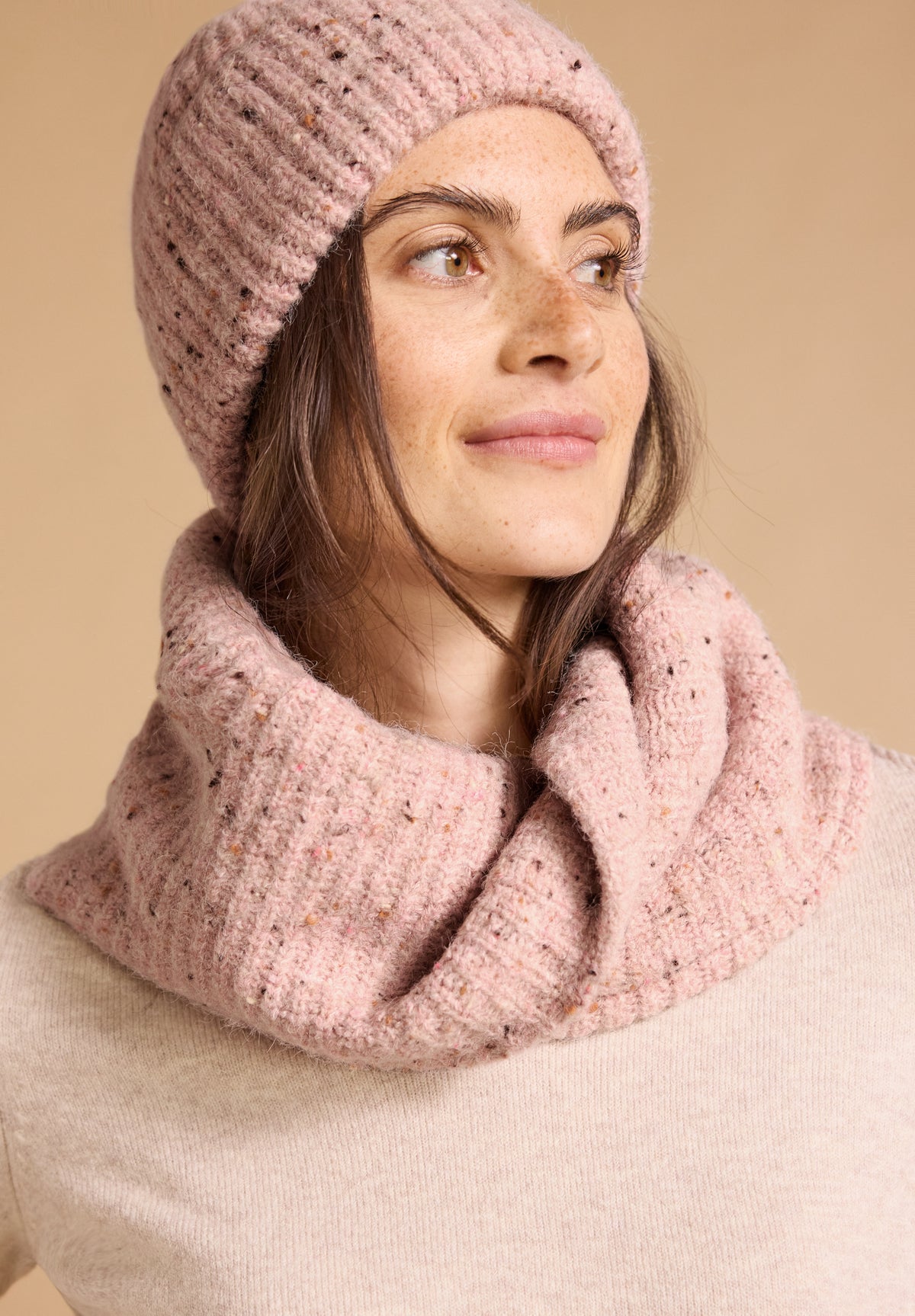 Loop-Schal mit Wollanteil und Melange-Muster