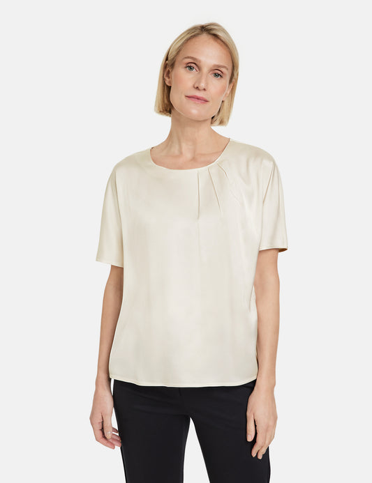 Fließendes Blusenshirt mit Material-Patch
