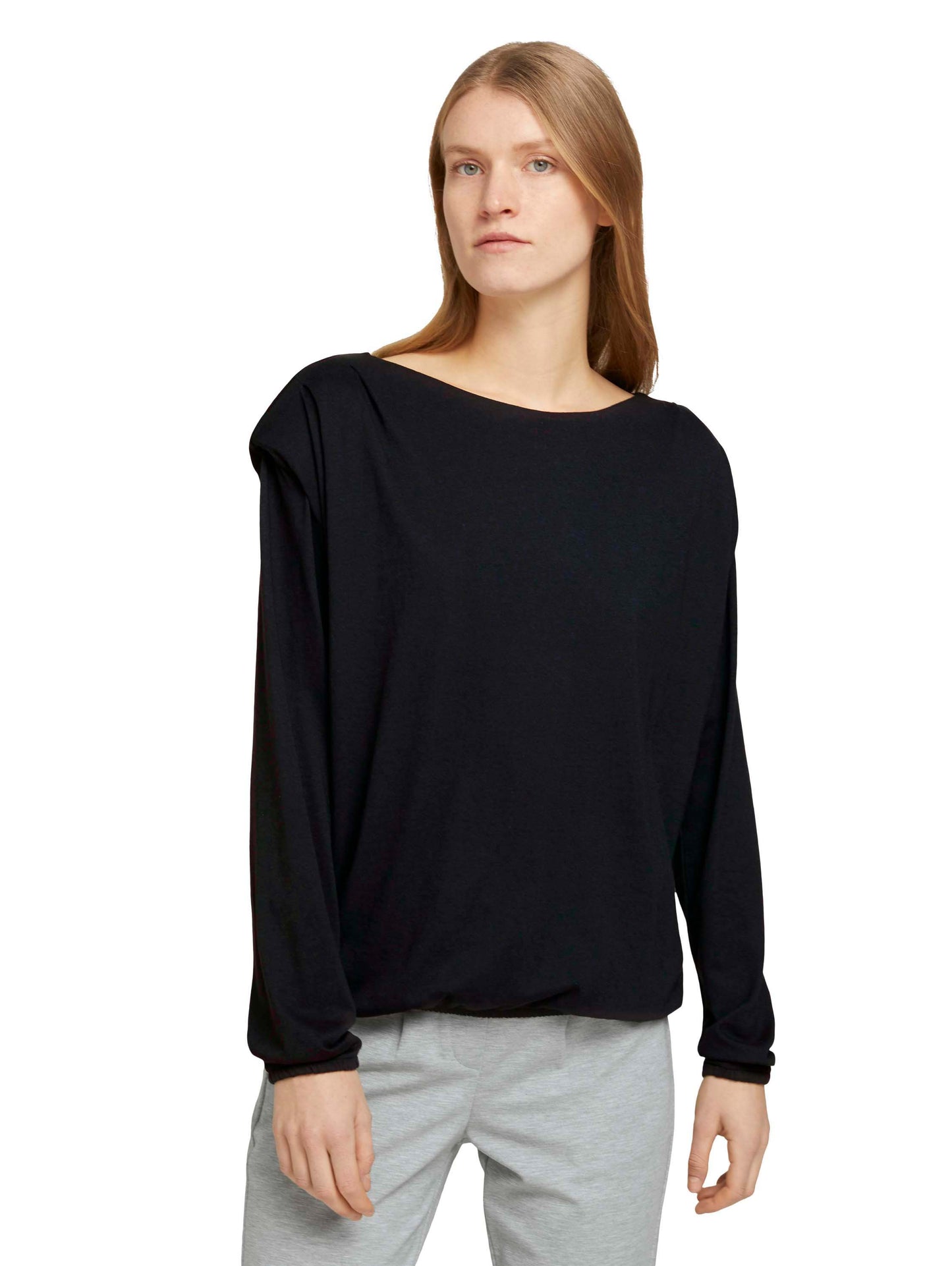 Elastisches Langarmshirt mit Schulterpolstern