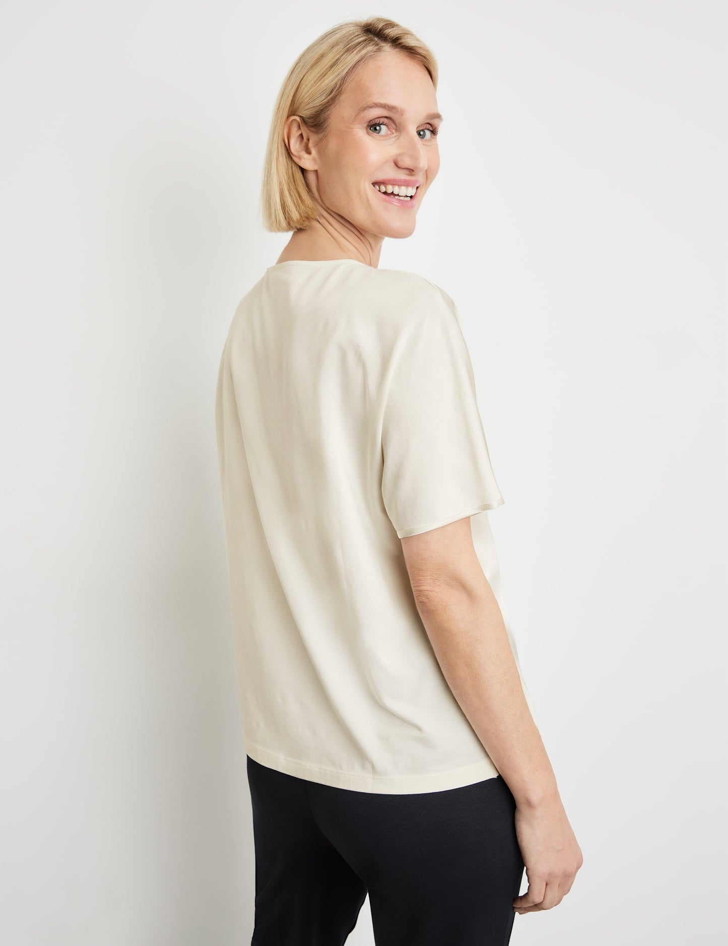 Fließendes Blusenshirt mit Material-Patch