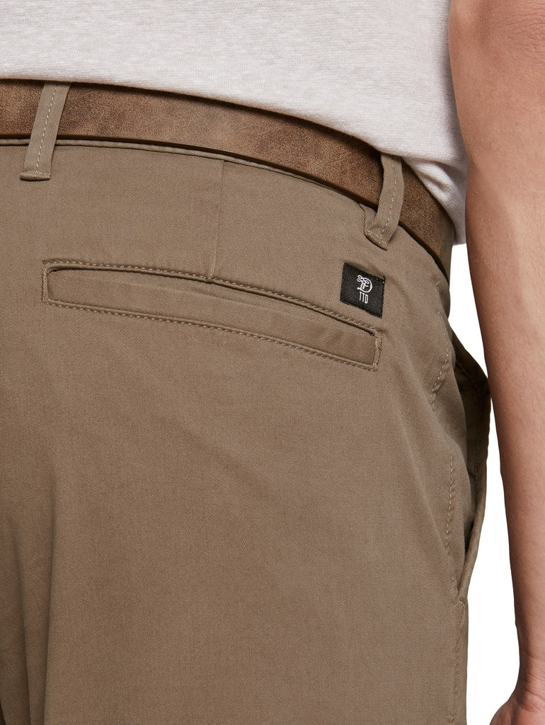 Slim Chino with belt, Honey Camel beige