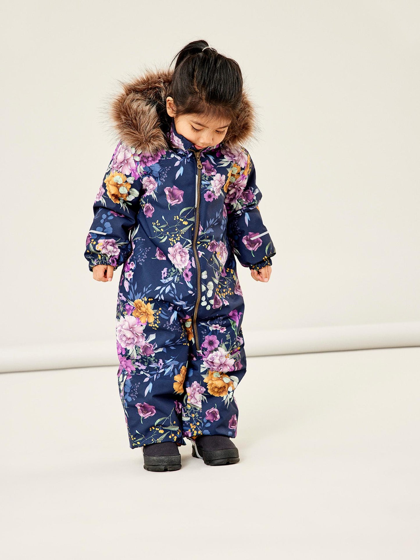NMFSNOW10 SUIT FLOWER DANCE FO NOOS