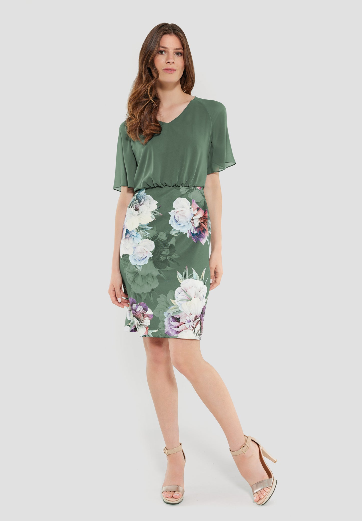 Cocktailkleid aus Material-Mix