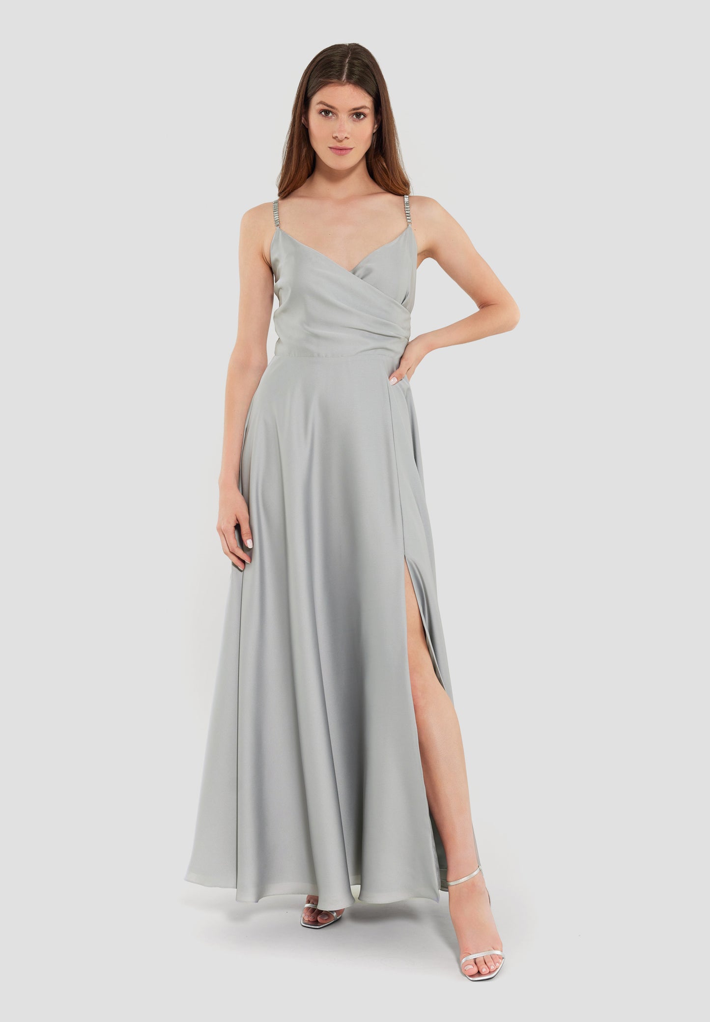 Abendkleid aus nachhaltigem Satinchiffon