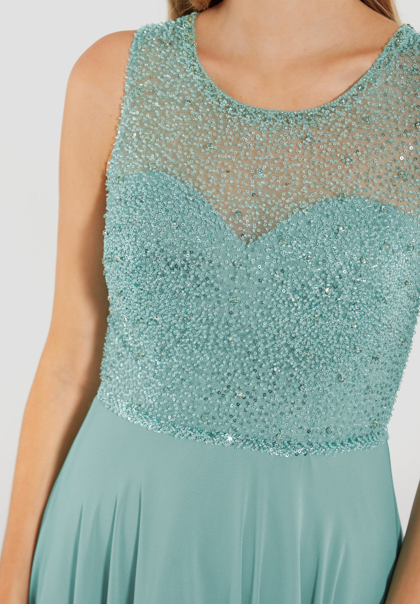 Abendkleid aus Materialmix