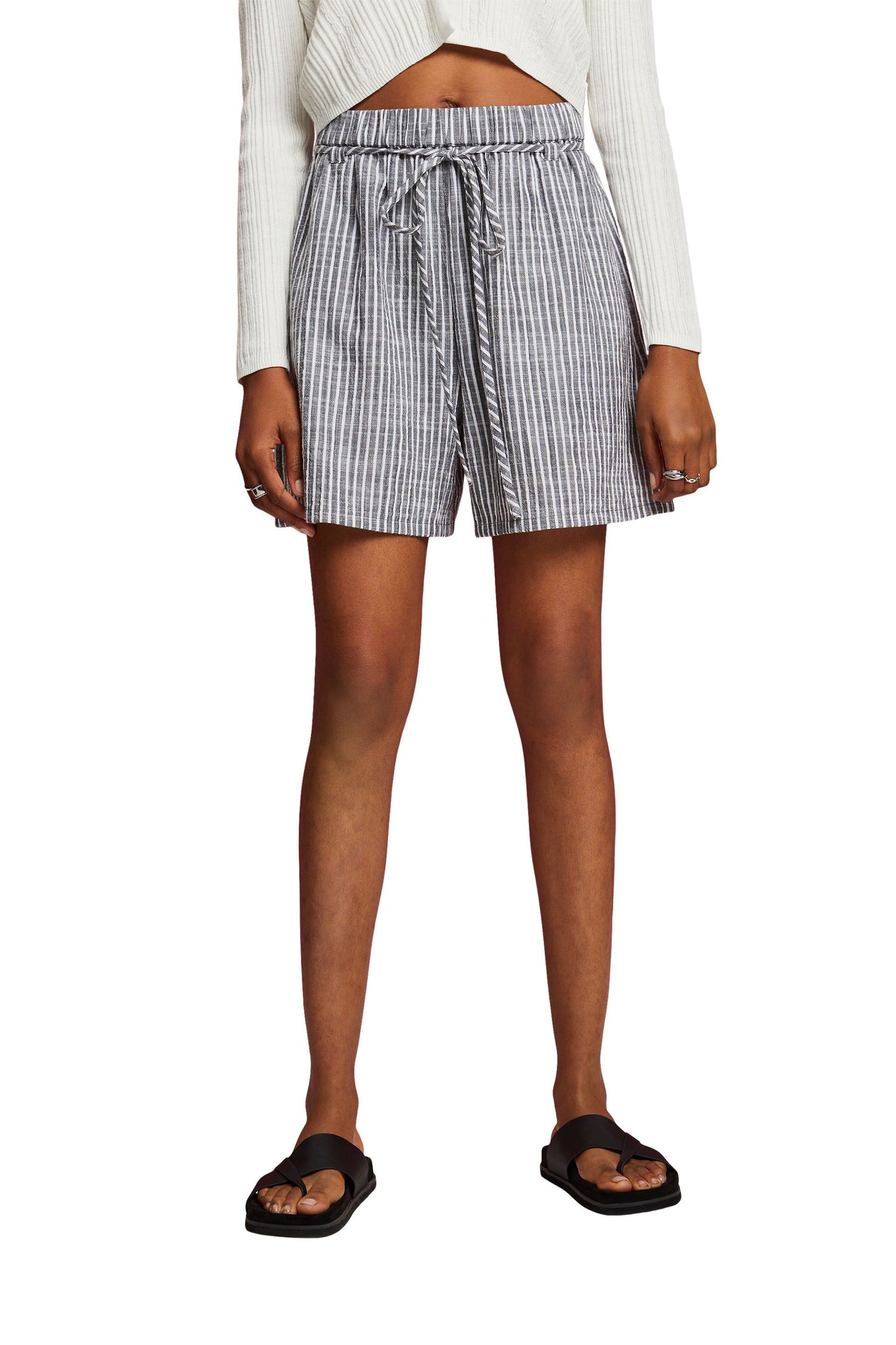 Women Shorts woven regular