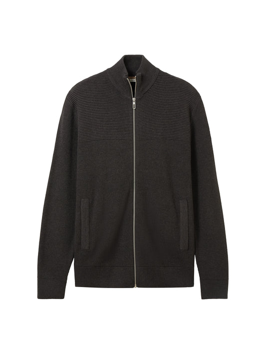 Strickjacke mit Struktur