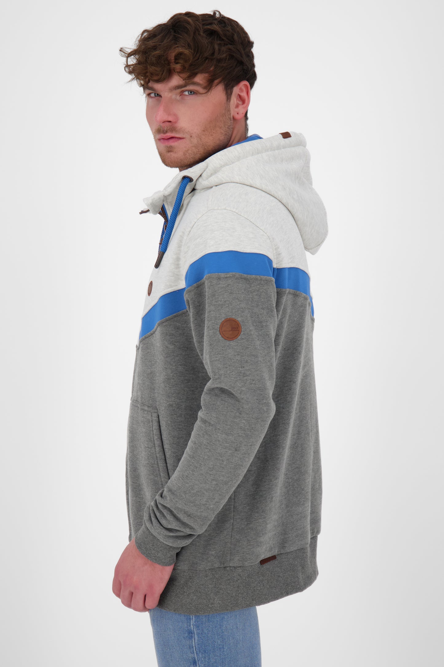 JulianAK A Sweatjacket
