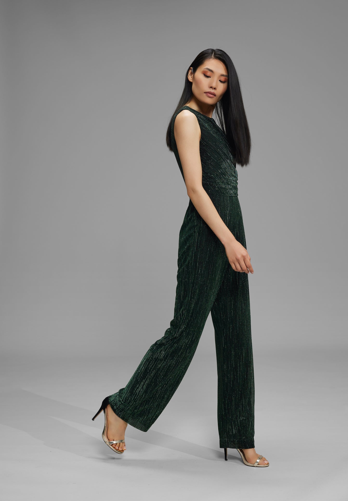 Festlicher Jumpsuit mit Metallic-Fäden